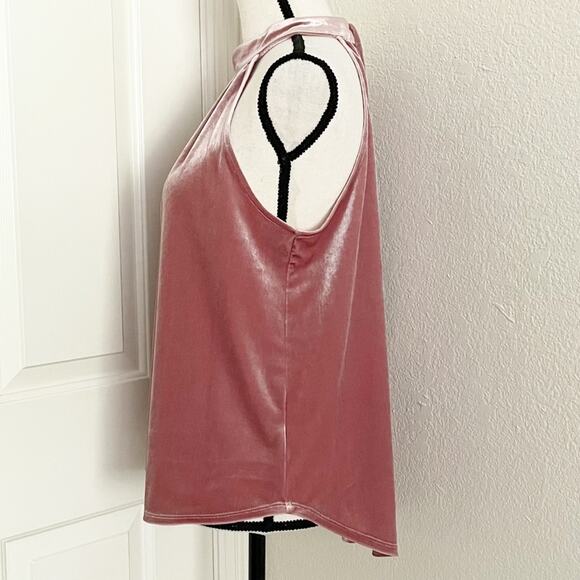GIBSONLOOK Gibson Pink Velvet Tie Back Halter Holiday Top Women's Size Small - Picture 8 of 11